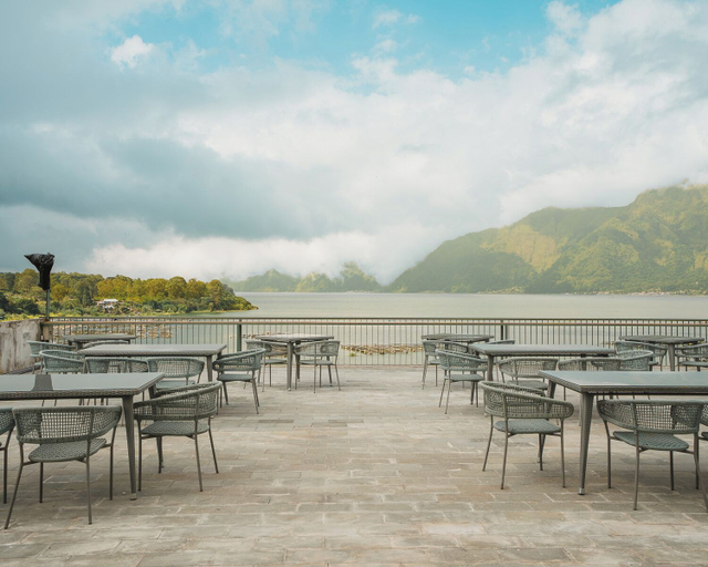 Public Area 5, Tribhuwana Padma Lake Resort, Bangli