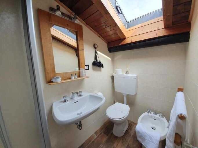Bathroom 5, Hotel Locanda il Rustichello - Toscana, Massa Carrara