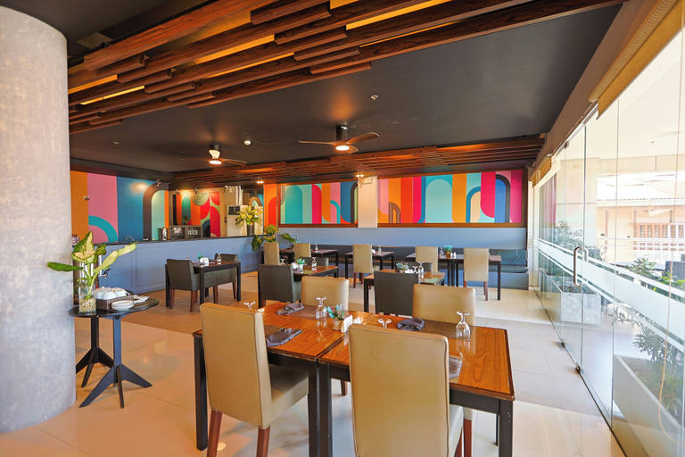 Food & Drinks 5, Holiday Suites Business District (Empire Suites Hotel), Puerto Princesa City