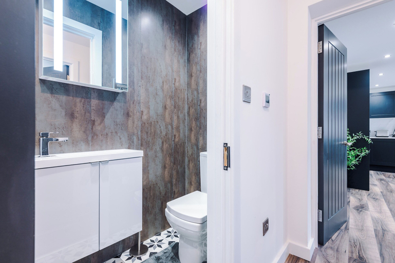 Bathroom 3, Binding House by Guestz, Kingston upon Hull