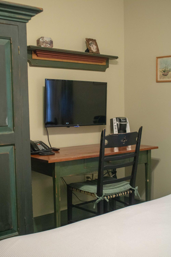 Bedroom 1, Auberge Lakeview Inn, Brome-Missisquoi