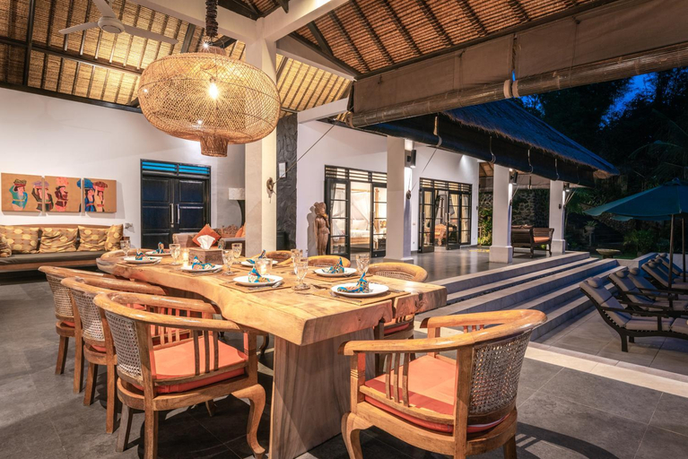 Food & Drinks 5, Villa Bayu - exclusive villa with infinity pool, wellness pavilion, panoramic ocean view & full serv, Buleleng