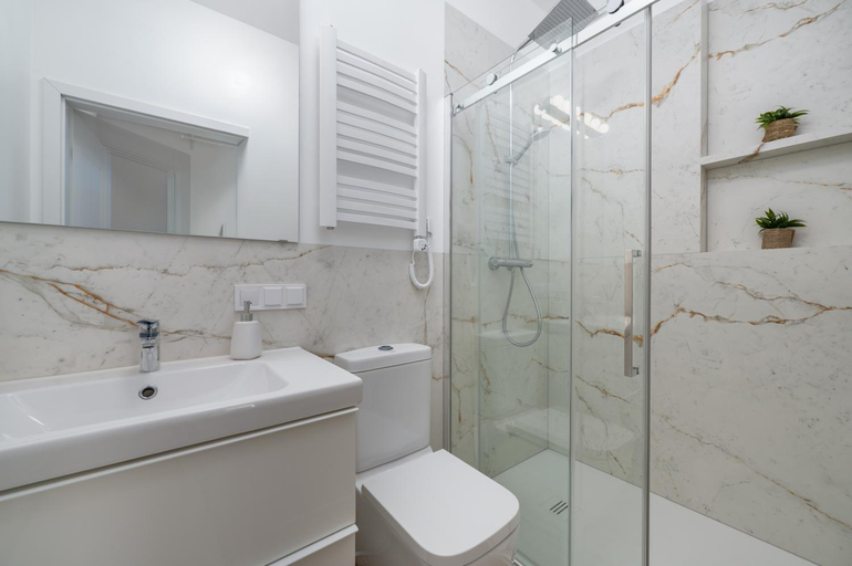 Bathroom, Apartamenty Izerskie - ul. Wczasowa 8, Lubań