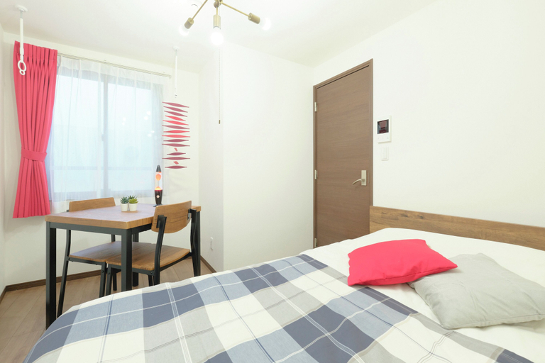 Bedroom 2, Fuente Nishi Sugamo by Tranova, Kita