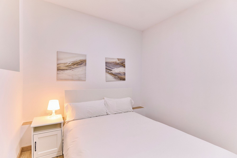 Room 4, Apartamentos Méndez Álvaro by gaiarooms, Madrid