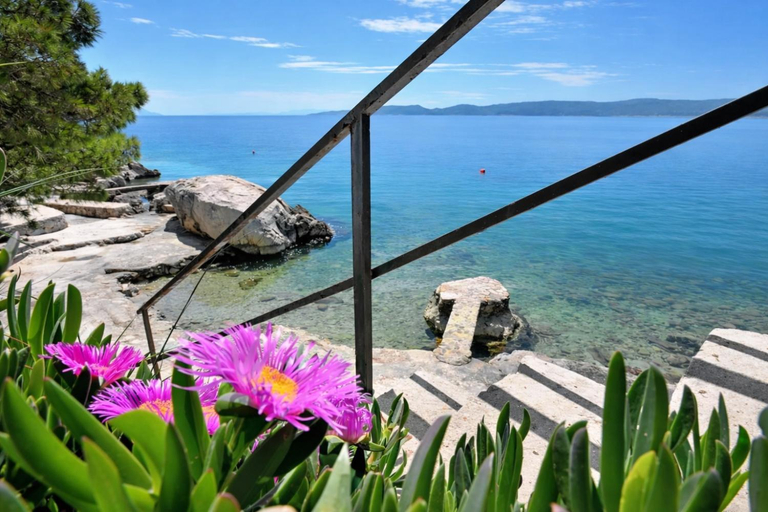 Others 3, Seaside House Marusici - Sunbeds - Free Parking, Omiš