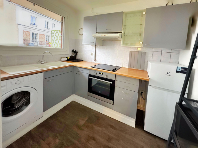 Private kitchen 4, Bright and ideal apartment Céline 20, Paris