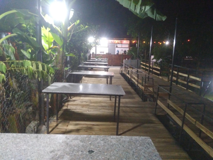 Food & Drinks 4, Ali 2, Hoa Lư