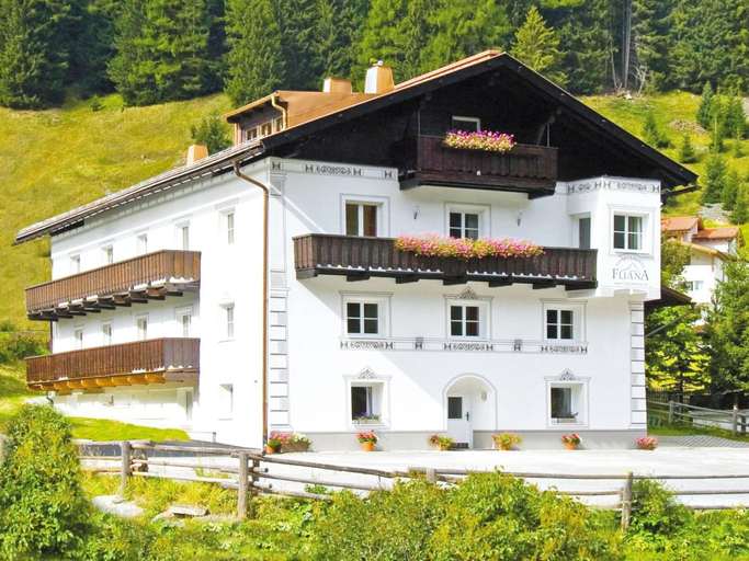 Exterior, Apartment in Ischgl Overlooking the Mountains, Landeck