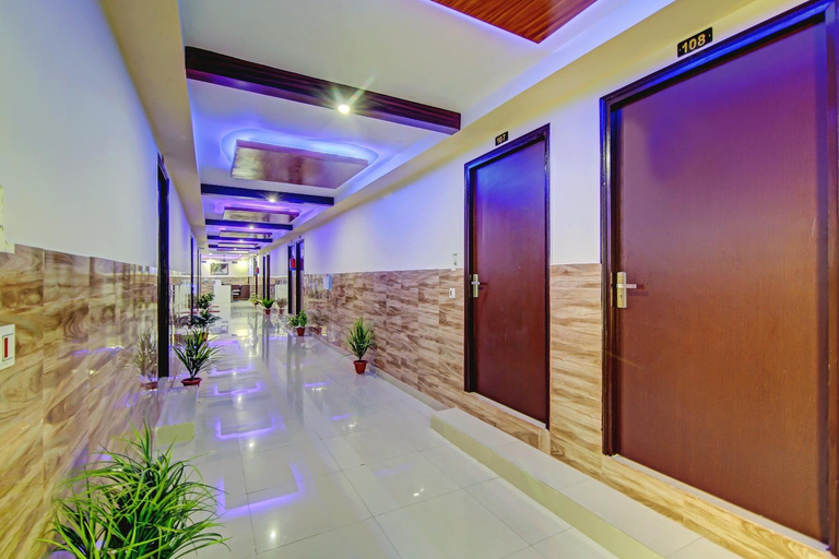 Others 2, Hotel O Island, Meerut
