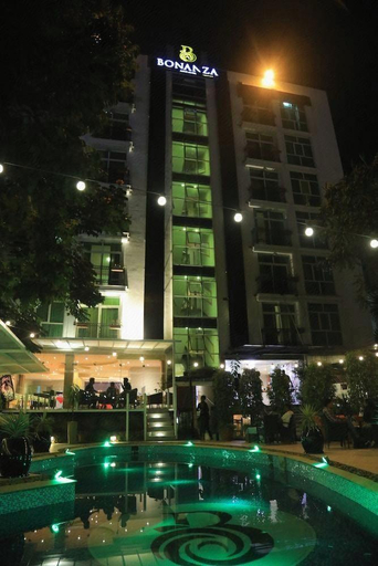 Exterior & Views, Monarch Hotel, Addis Abeba