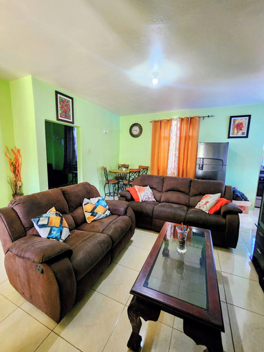 Living area, Comfy Bogue Apartments