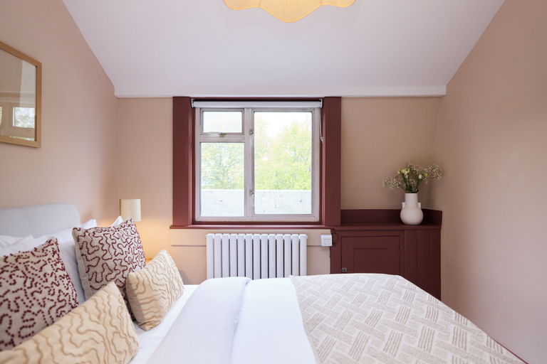 Room 5, The Fourth Above Dorset Square, London