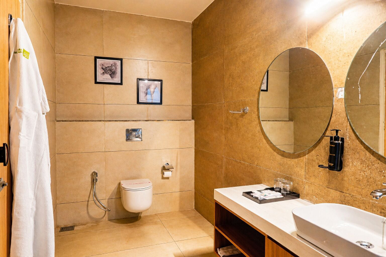 Bathroom 4, Wild Calm, Sasan Gir, Gir Somnath