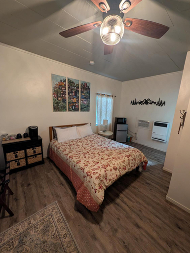 Bedroom 3, Sweet Mountain Cabin, Fresno