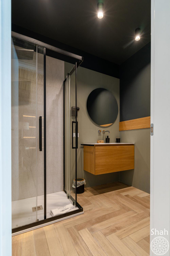 Others 4, SHAH Rooms&relax, Taranto