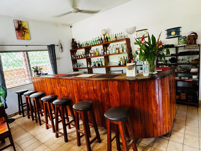Food & Drinks 3, Hotel Chez Fanny, Kloto