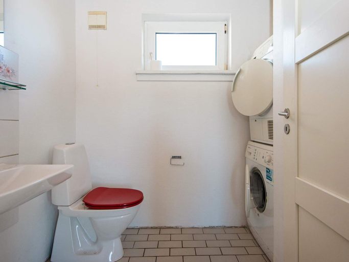 Bathroom 3, 10 Person Holiday Home in Harboore, Lemvig