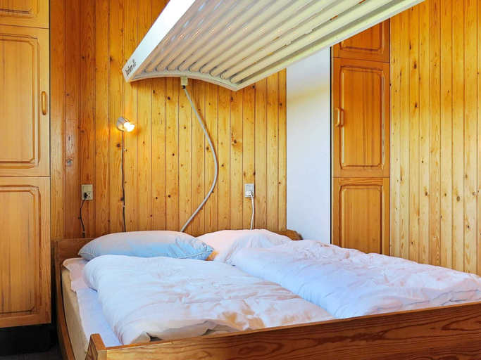 Bedroom 2, 8 Person Holiday Home in Harboore, Lemvig
