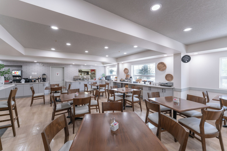 Food & Drinks 5, Prestige Prince George Lodge, Fraser-Fort George