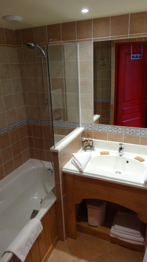Bathroom, travelski home premium - Résidence Les Alpages de Val Cenis 4*, Savoie