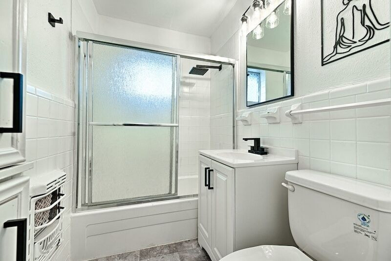 Bathroom 5, CityPlace bnb, Dallas