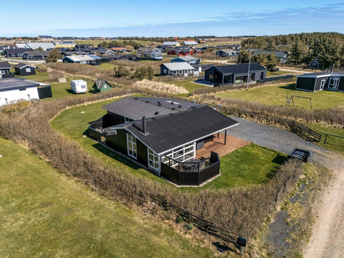 Primary image