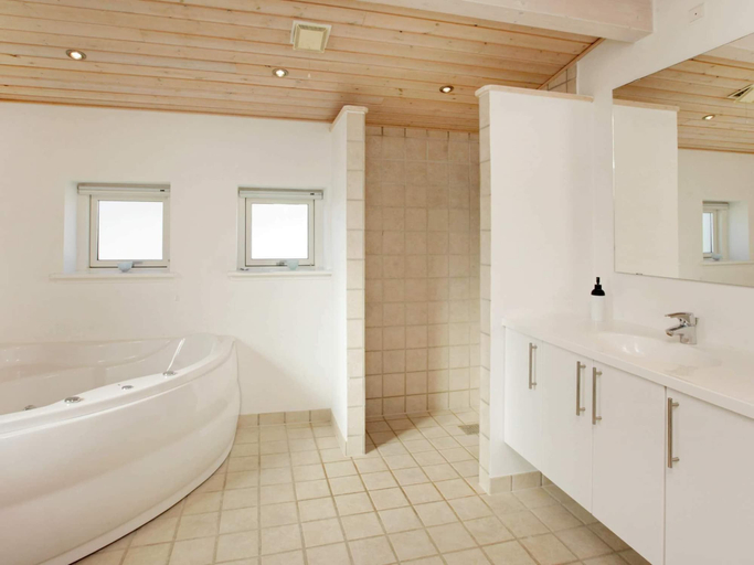 Bathroom 4, 6 Person Holiday Home in Hirtshals-by Traum, Hjørring