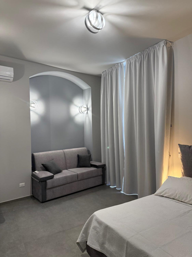 Bedroom 2, Palazzo Frami, Catania