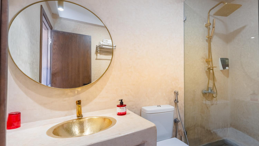Bathroom 3, Bhalil Farm House, Sefrou