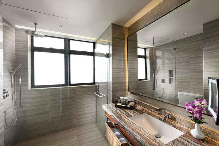 Bathroom 5, Hilton Colombo Residence, Colombo