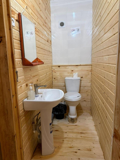 Bathroom 3, KyzArt Hotel & Horse Tours, Jumgal
