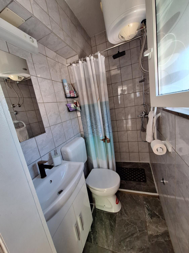 Bathroom 2, Apartments Toni, Zadar