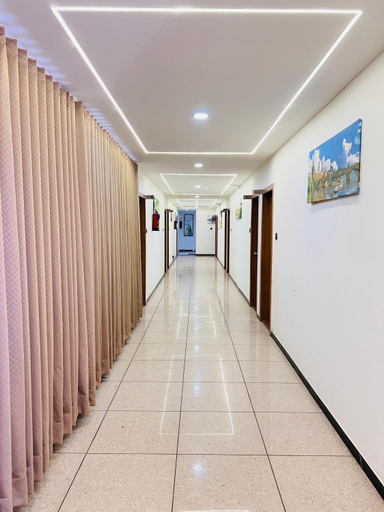 Public Area 2, Hotel Royal Manor-Rajkot, Rajkot