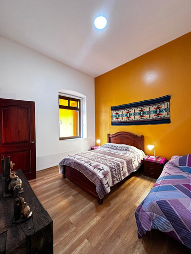 Bedroom 2, Hostal Cafe Tiana, Latacunga