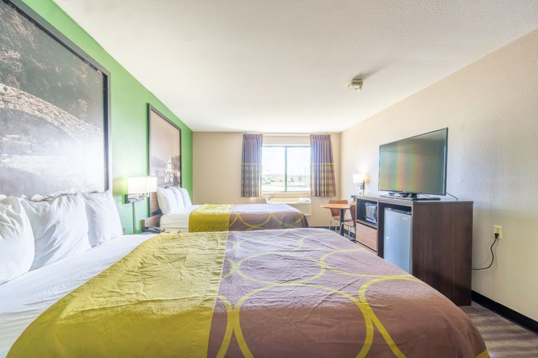 Bedroom 4, Super 8 by Wyndham Sioux City South, Woodbury
