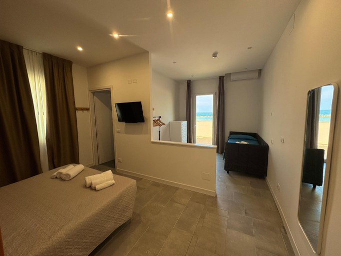 Bedroom 2, Hotel VistaMare Viserba, Rimini