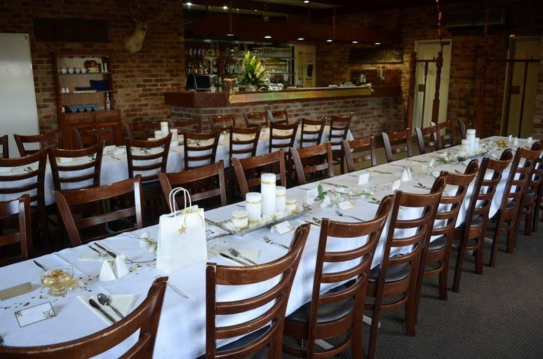 Food & Drinks 5, Deer Park Motor Inn, Armidale Dumaresq