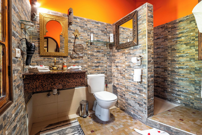 Bathroom 5, Riad Dar Khmissa, Marrakech