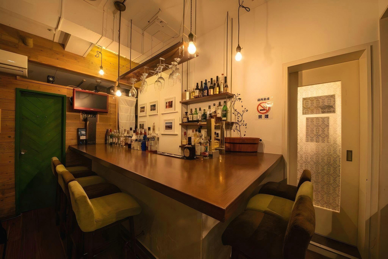 Food & Drinks 5, Condominio Makishi, Naha