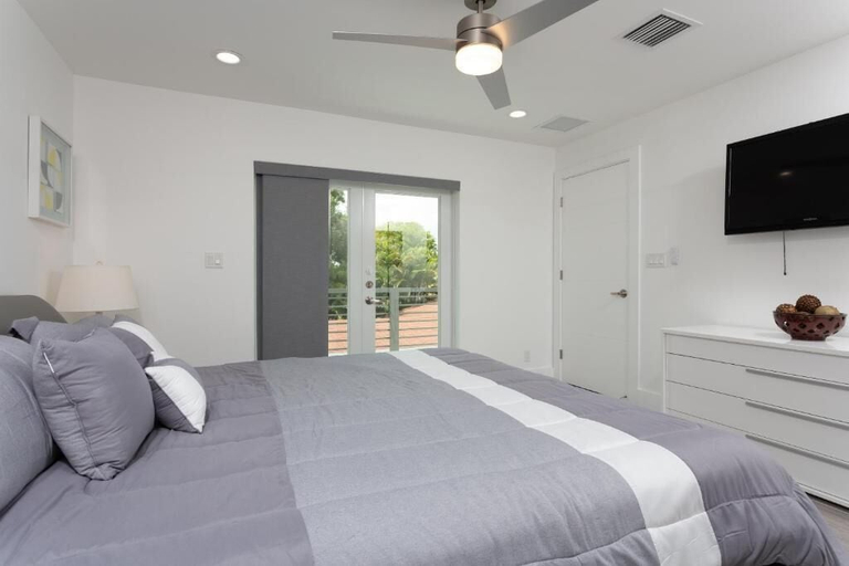 Room 3, Casa Hermes Wilton Manors, Broward