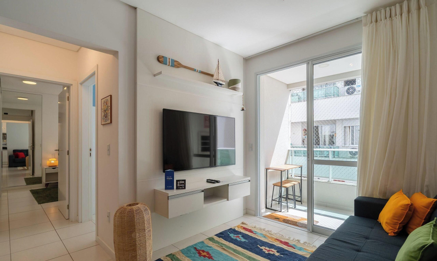 Living area 3, Apt w/ BBQ Grill 600m From the Beach Isa0105, Florianopolis