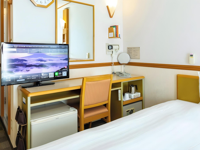 Bedroom 2, Toyoko Inn Niigata Furumachi, Niigata