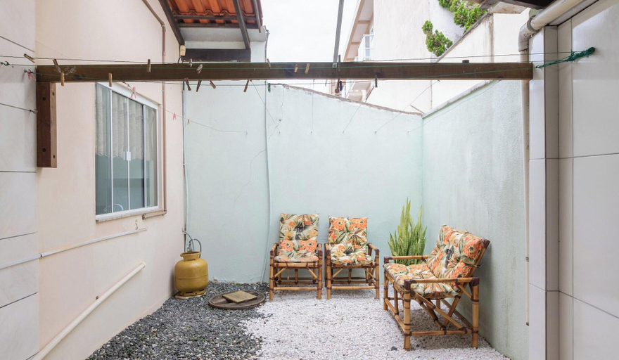 Terrace/patio, 4 BR House w/ Pool, 500m From Beto Carrero Jrs0130, Penha