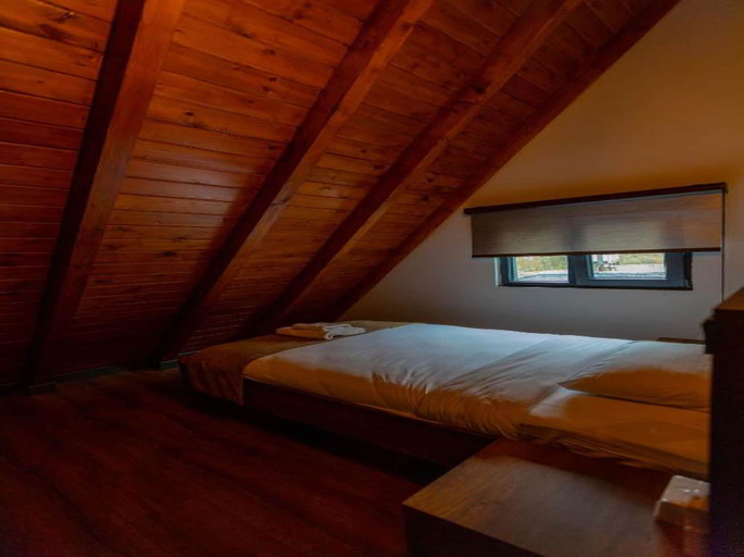 Bedroom 4, Santana Resort Hotel, Merkez