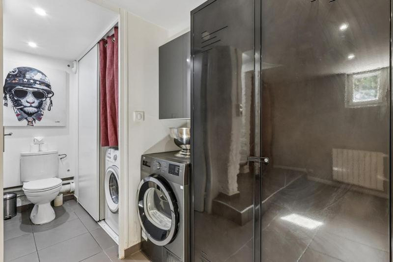 Bathroom 2, Loft Fraternite, Seine-Saint-Denis