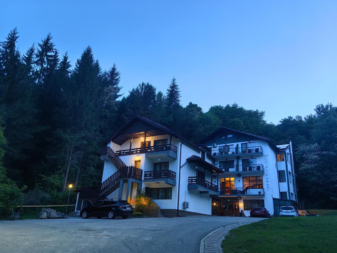 Exterior & Views, Hotel Trei Brazi, Livadia