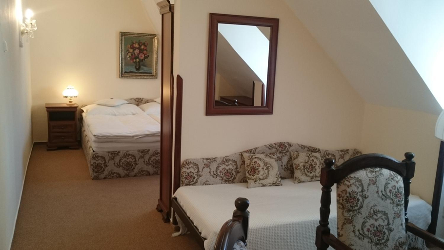 Bedroom 3, Hotel Excellent, Praha 8