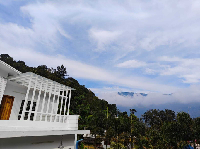 Property grounds 3, Cool Nest Pool Villa Munnar by VOYEHOMES, Idukki