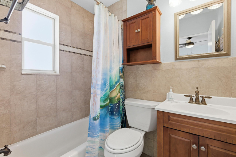 Bathroom, Flagler Suites 2, Volusia